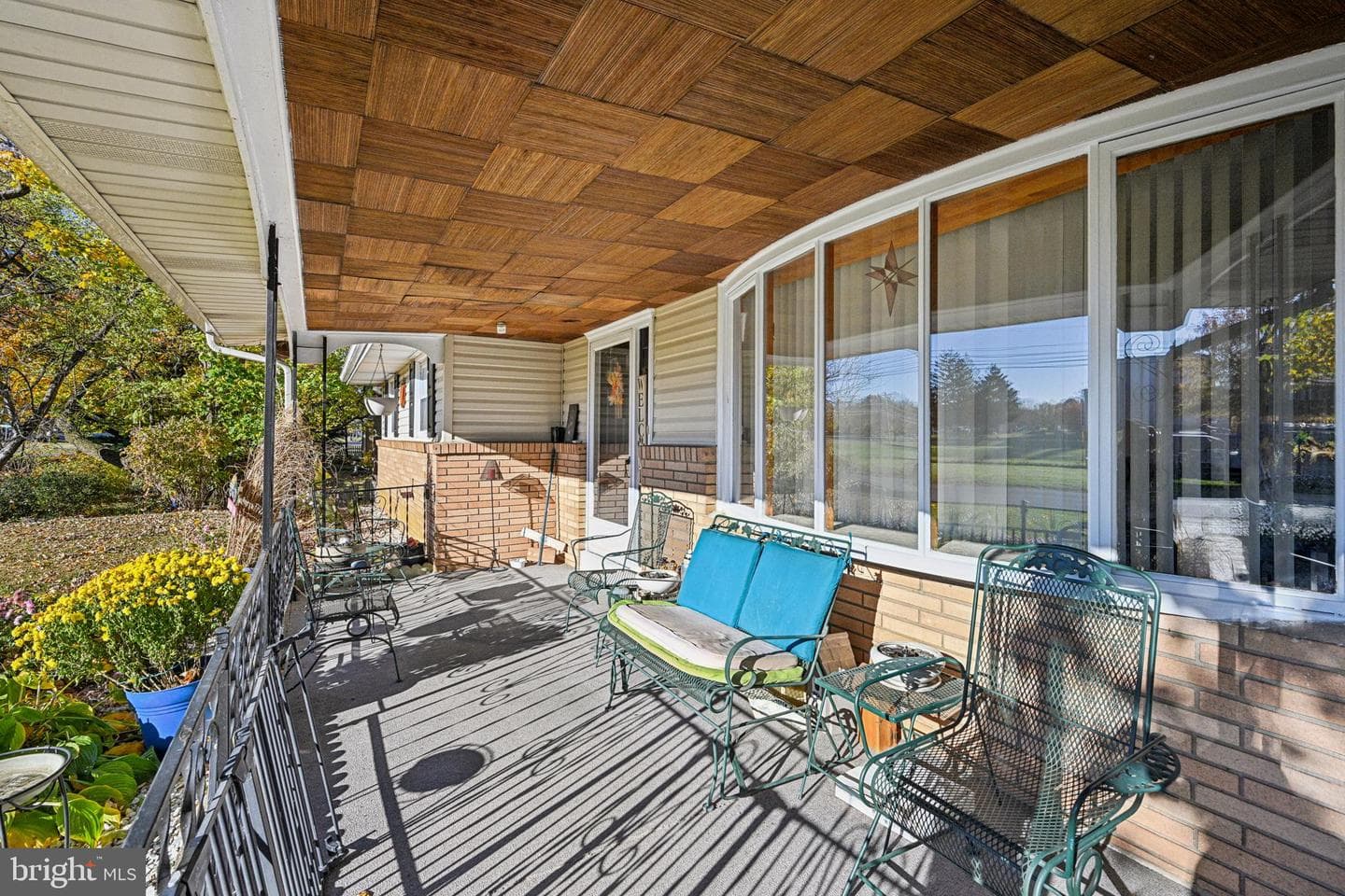 1459 Leicester Place photo 4