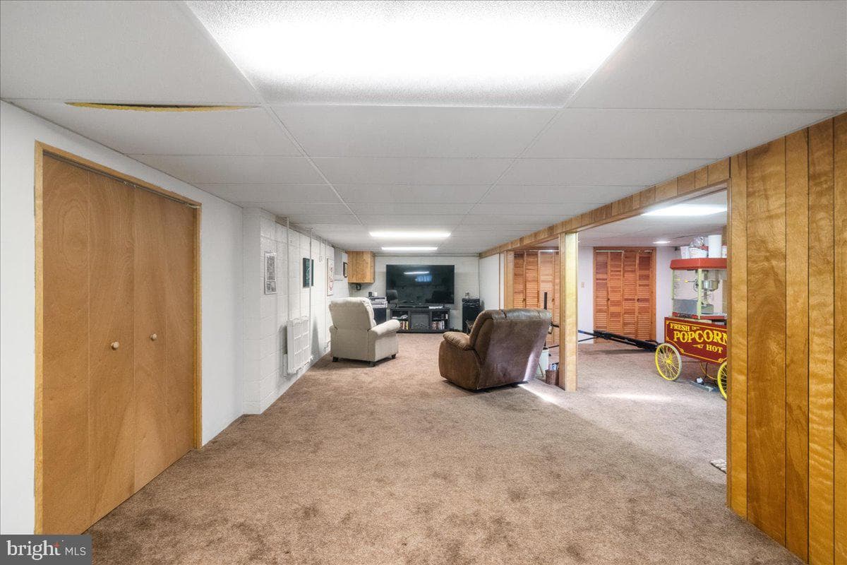1305 Lehigh Street photo 21