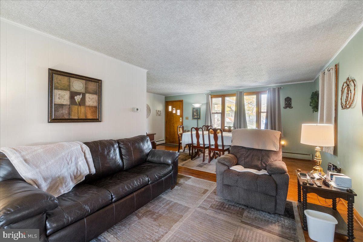 1305 Lehigh Street photo 7