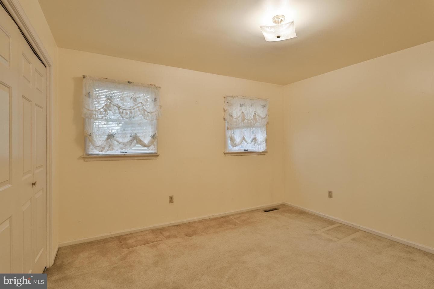 1110 Greenbriar Lane photo 18