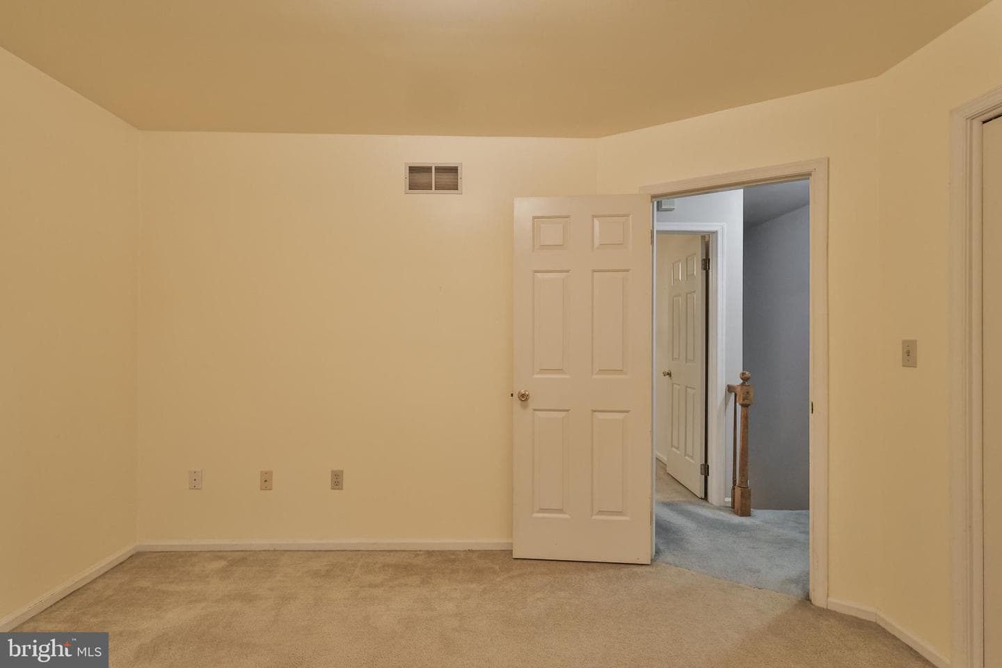1110 Greenbriar Lane photo 19