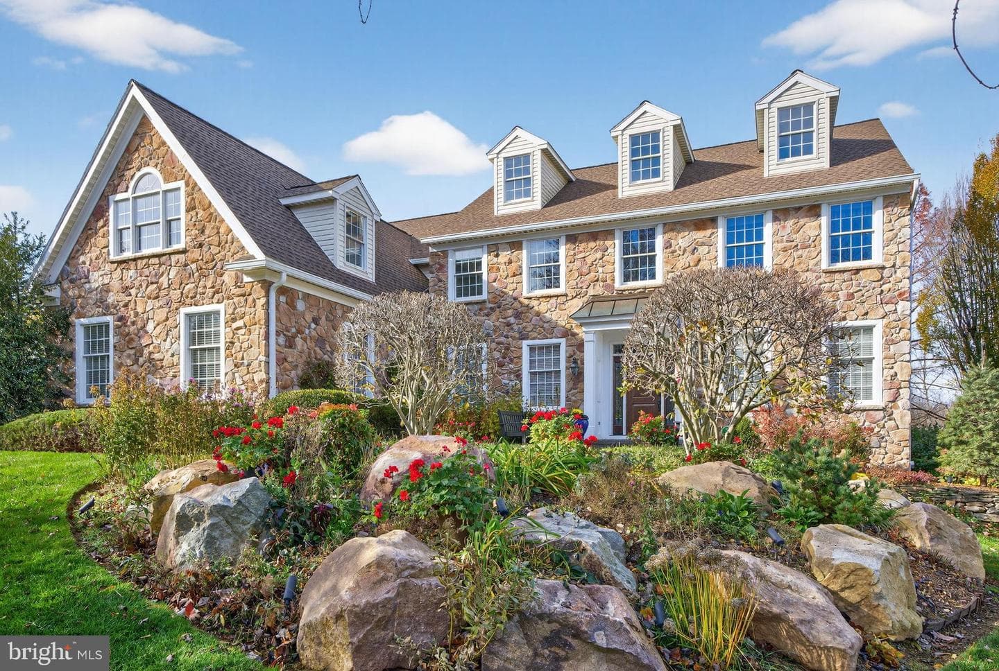 2056 Autumn Ridge Road photo 2