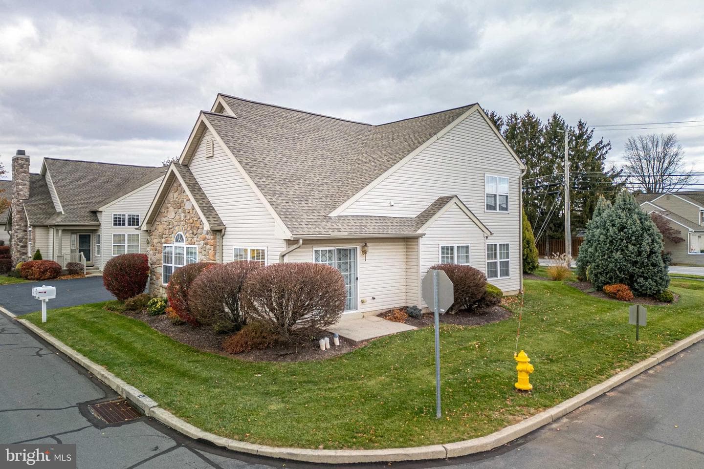 2845 Donegal Drive photo 32