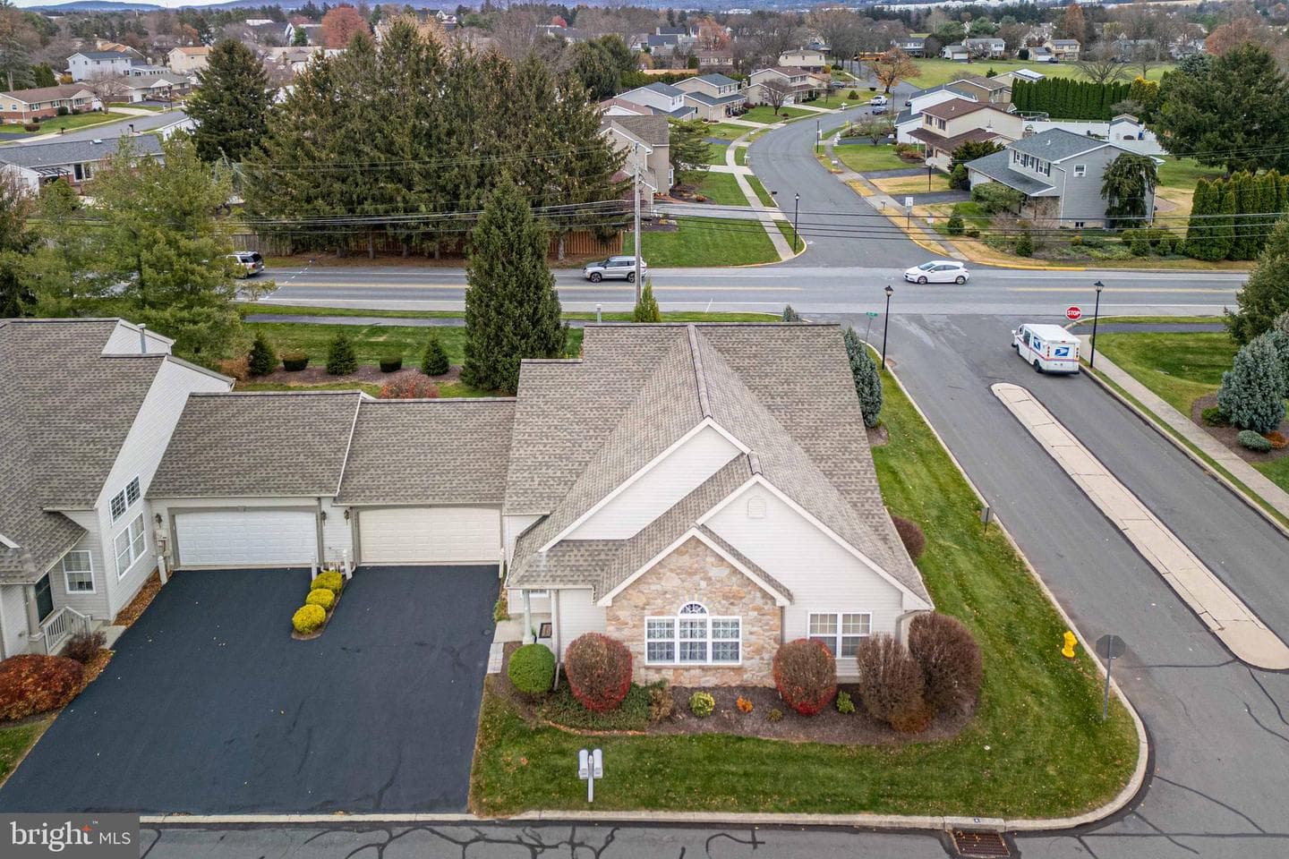 2845 Donegal Drive photo 34
