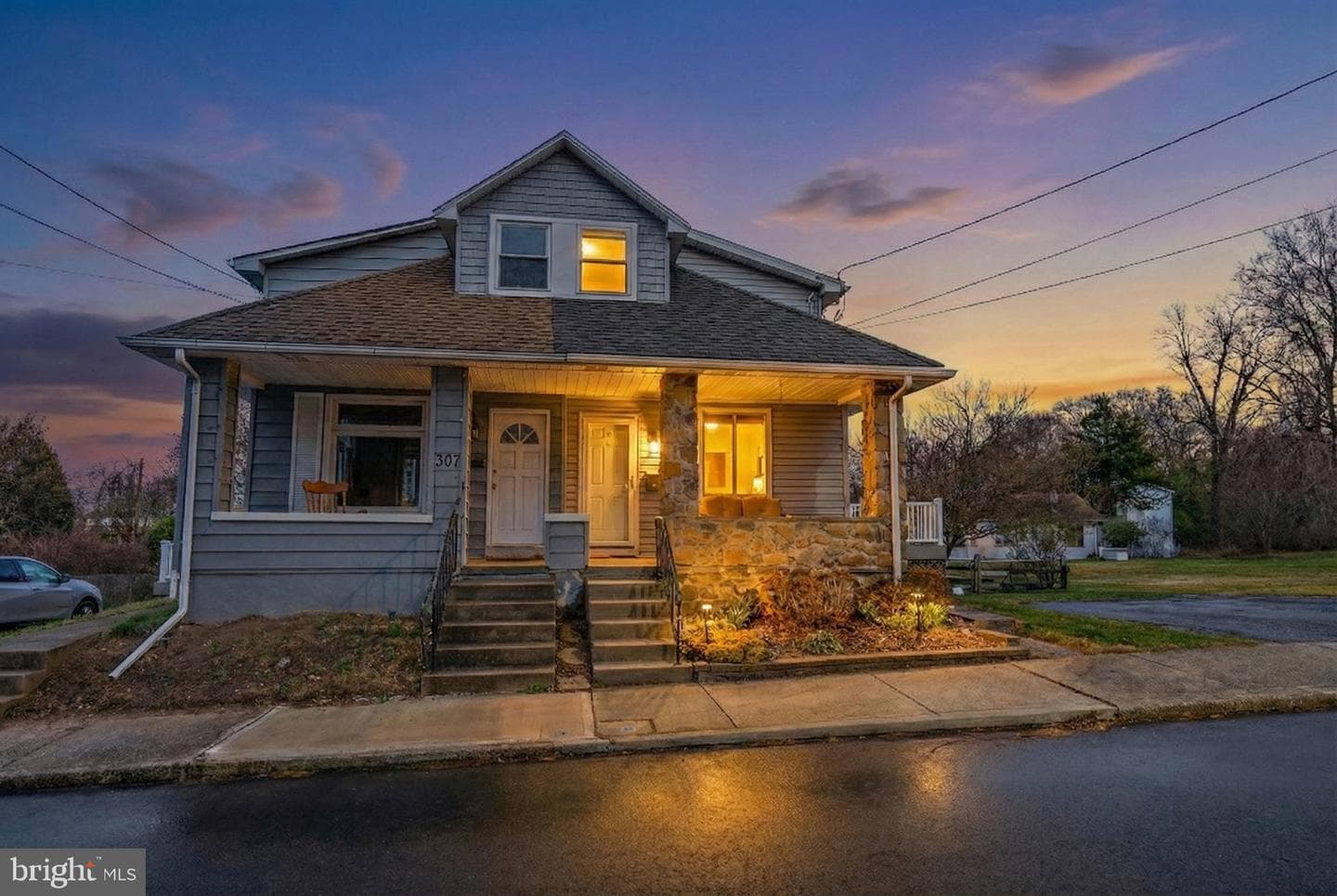 309 Delong Avenue photo 1