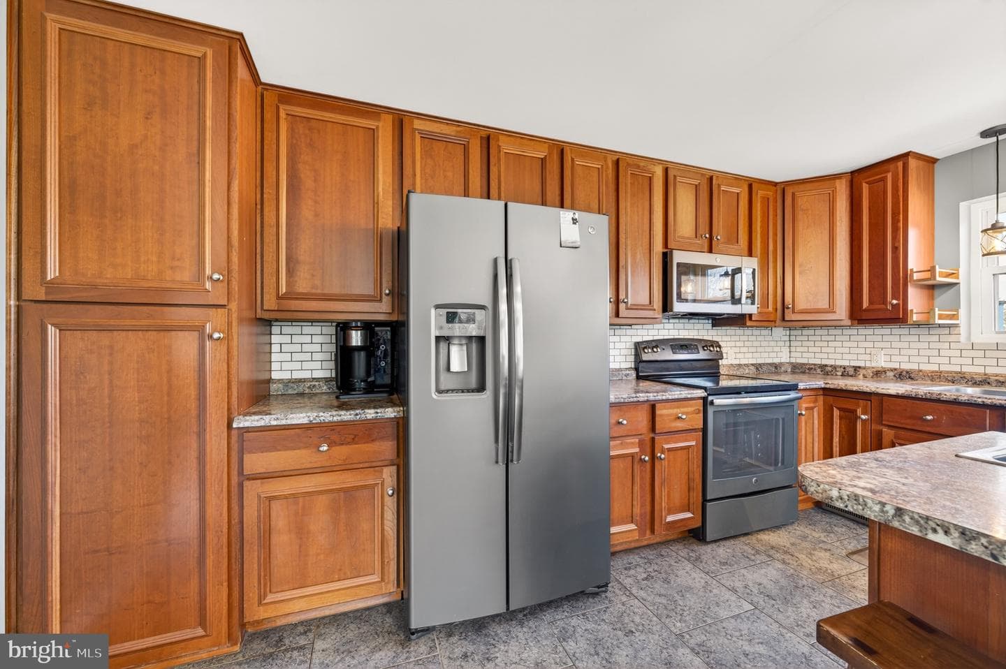 309 Delong Avenue photo 19
