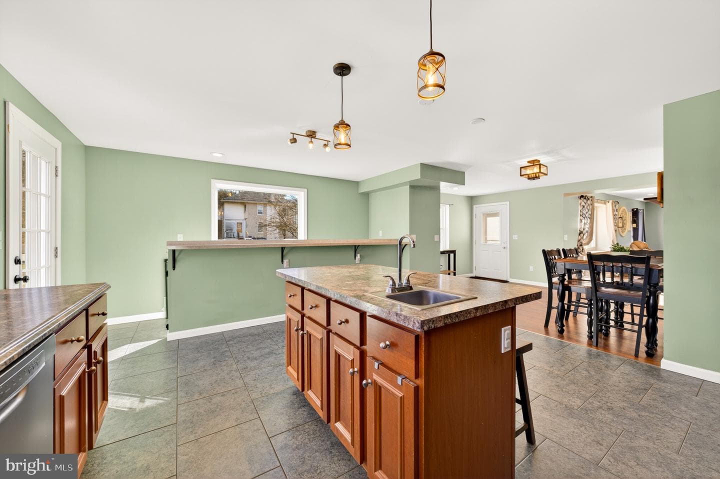 309 Delong Avenue photo 20