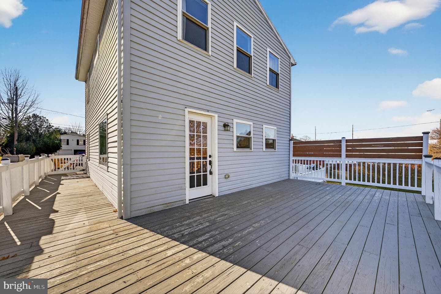 309 Delong Avenue photo 23