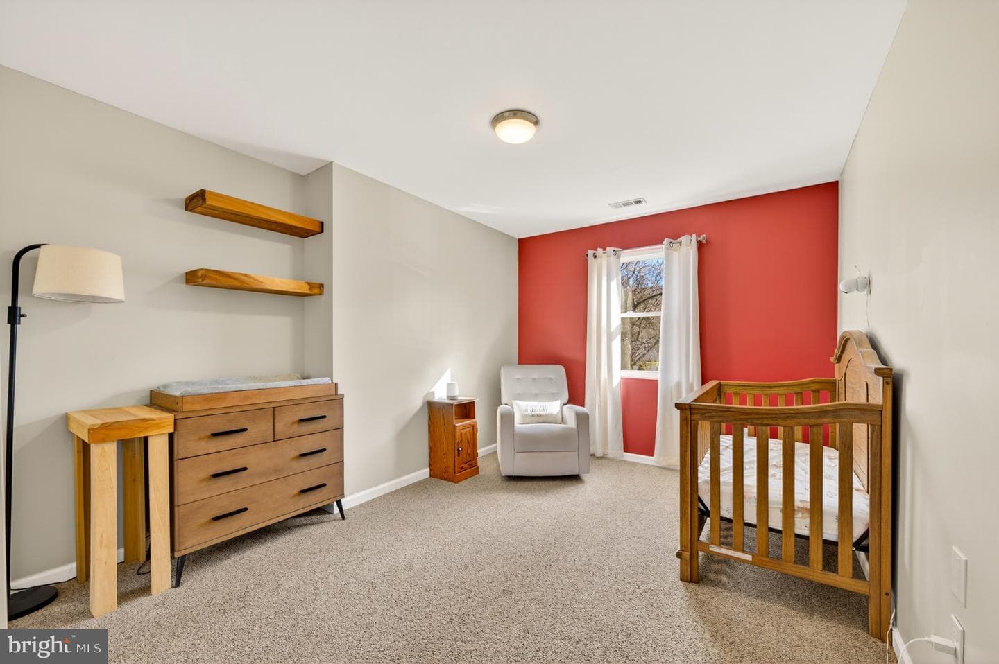 309 Delong Avenue photo 31