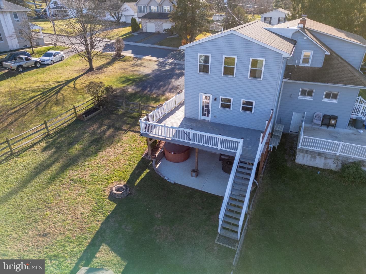 309 Delong Avenue photo 51