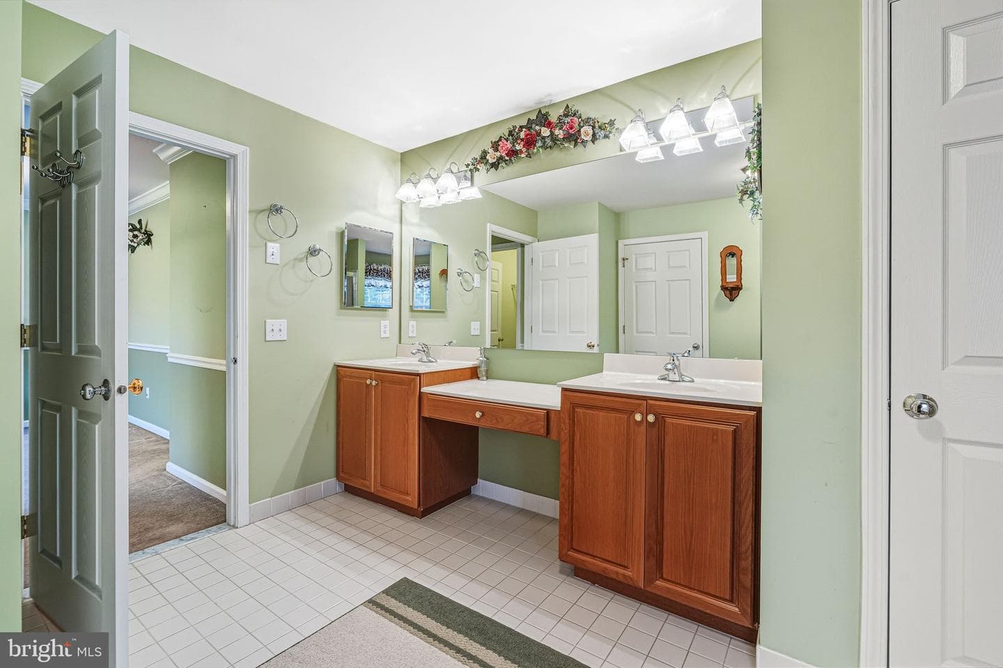 4698 Berwyn Lane photo 26