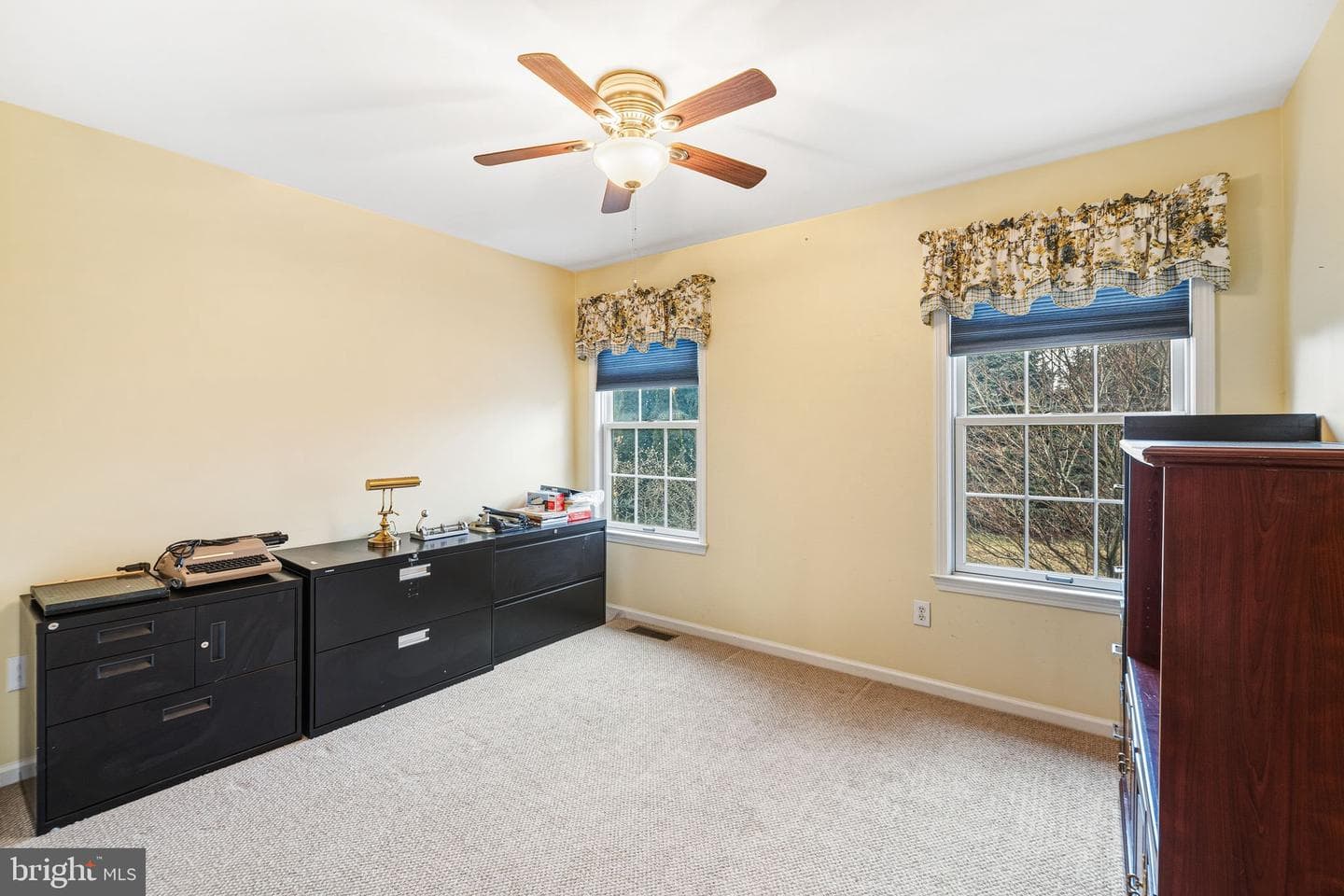 4698 Berwyn Lane photo 31