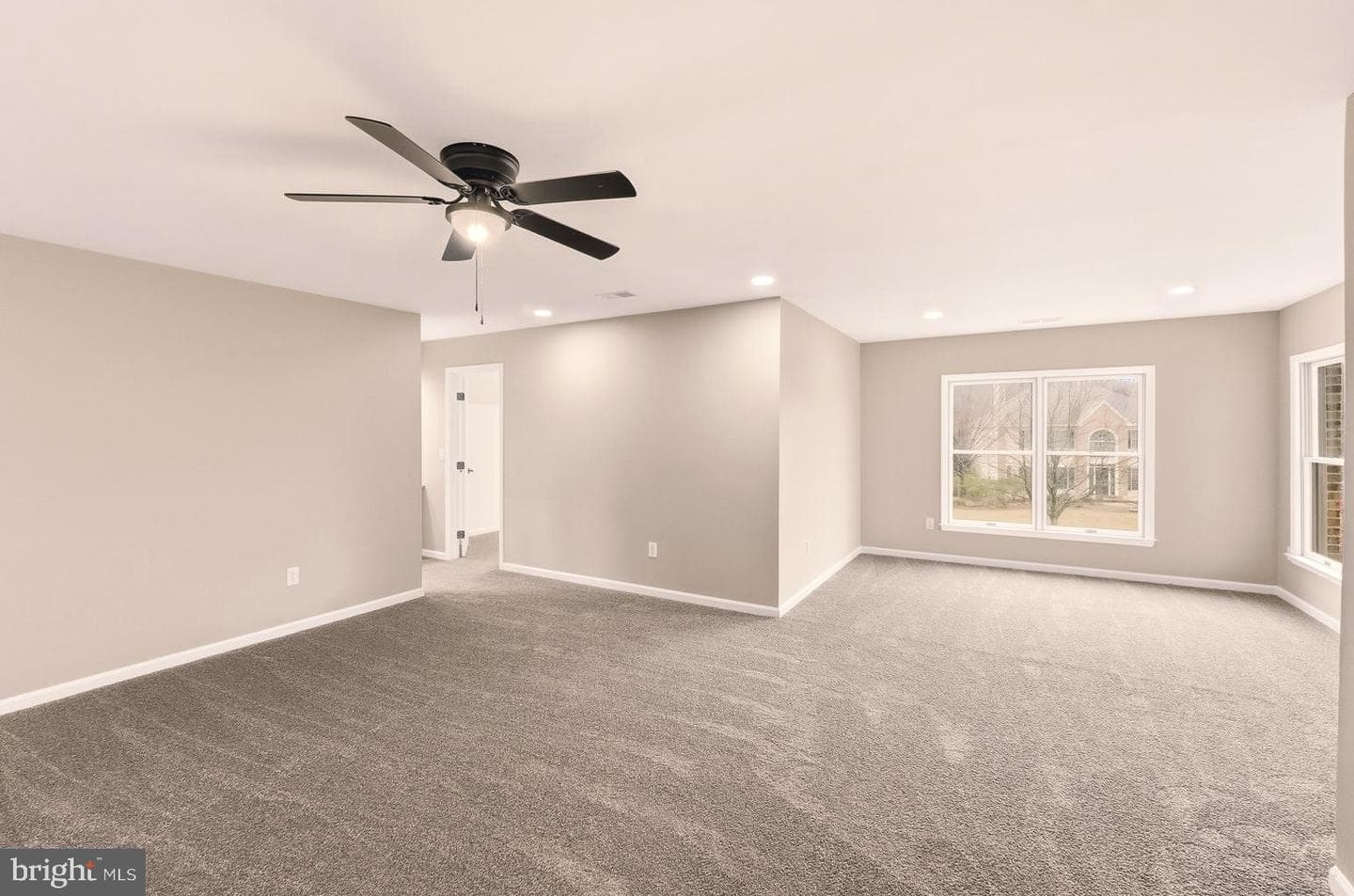 2243 Oakwood Court photo 23