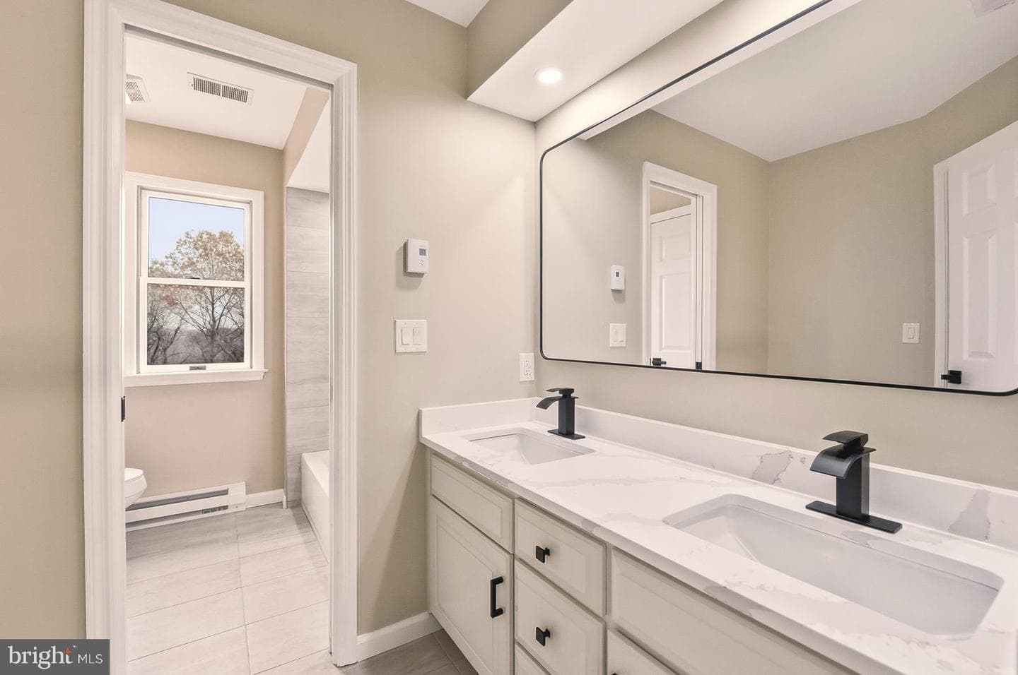 2243 Oakwood Court photo 34