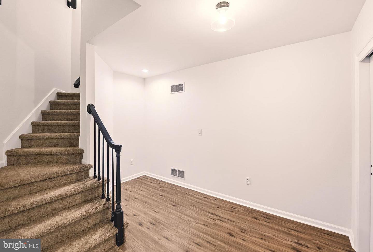 2243 Oakwood Court photo 36