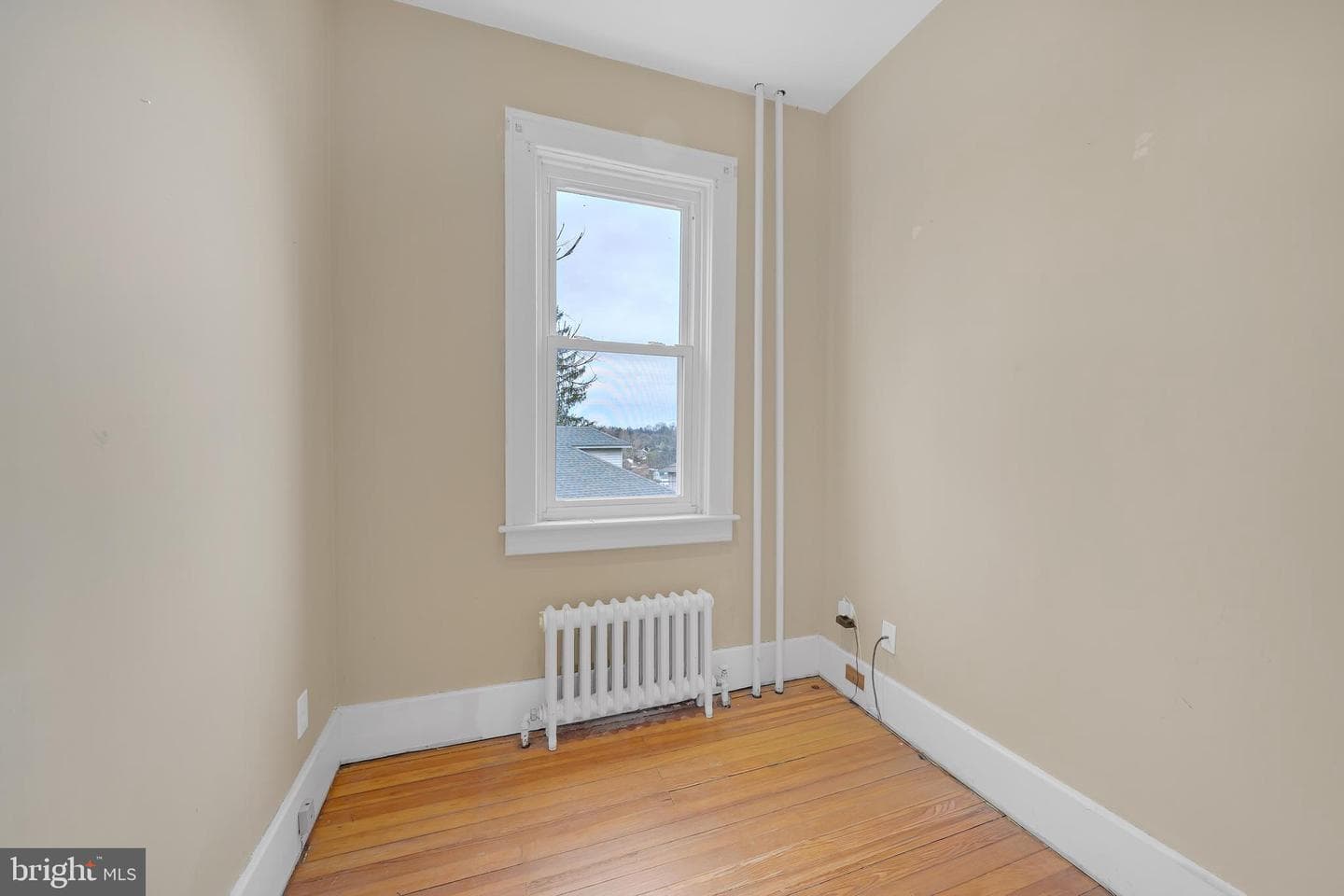 627 Scholl Avenue photo 21
