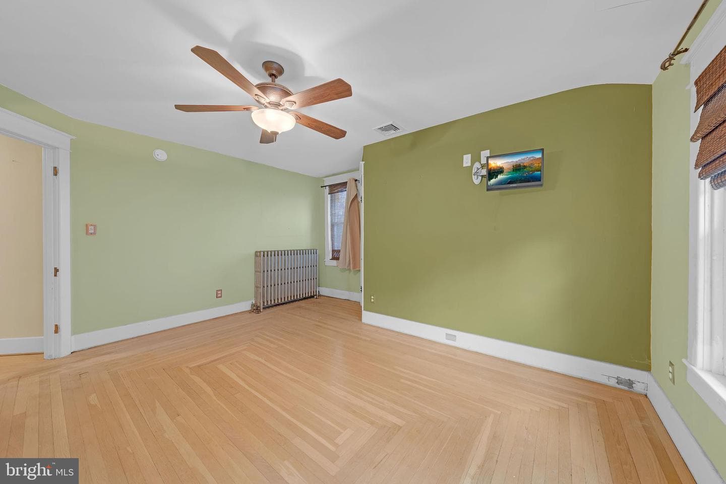 627 Scholl Avenue photo 33