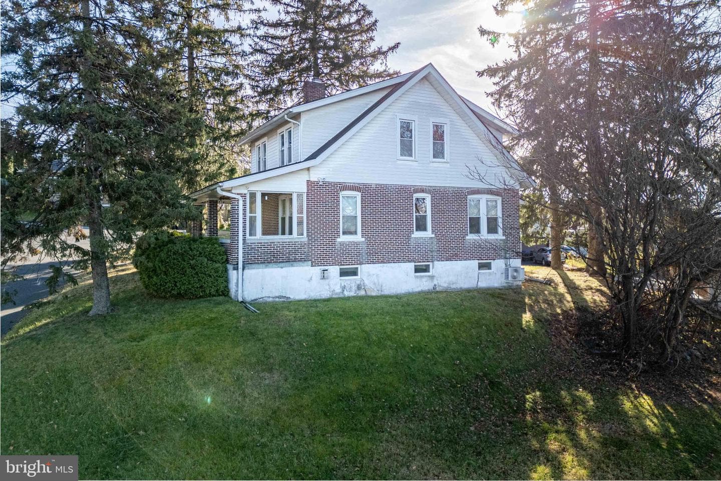 627 Scholl Avenue photo 48