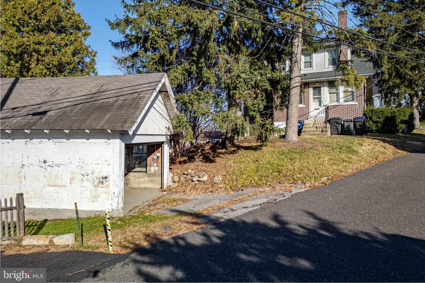 627 Scholl Avenue photo 54