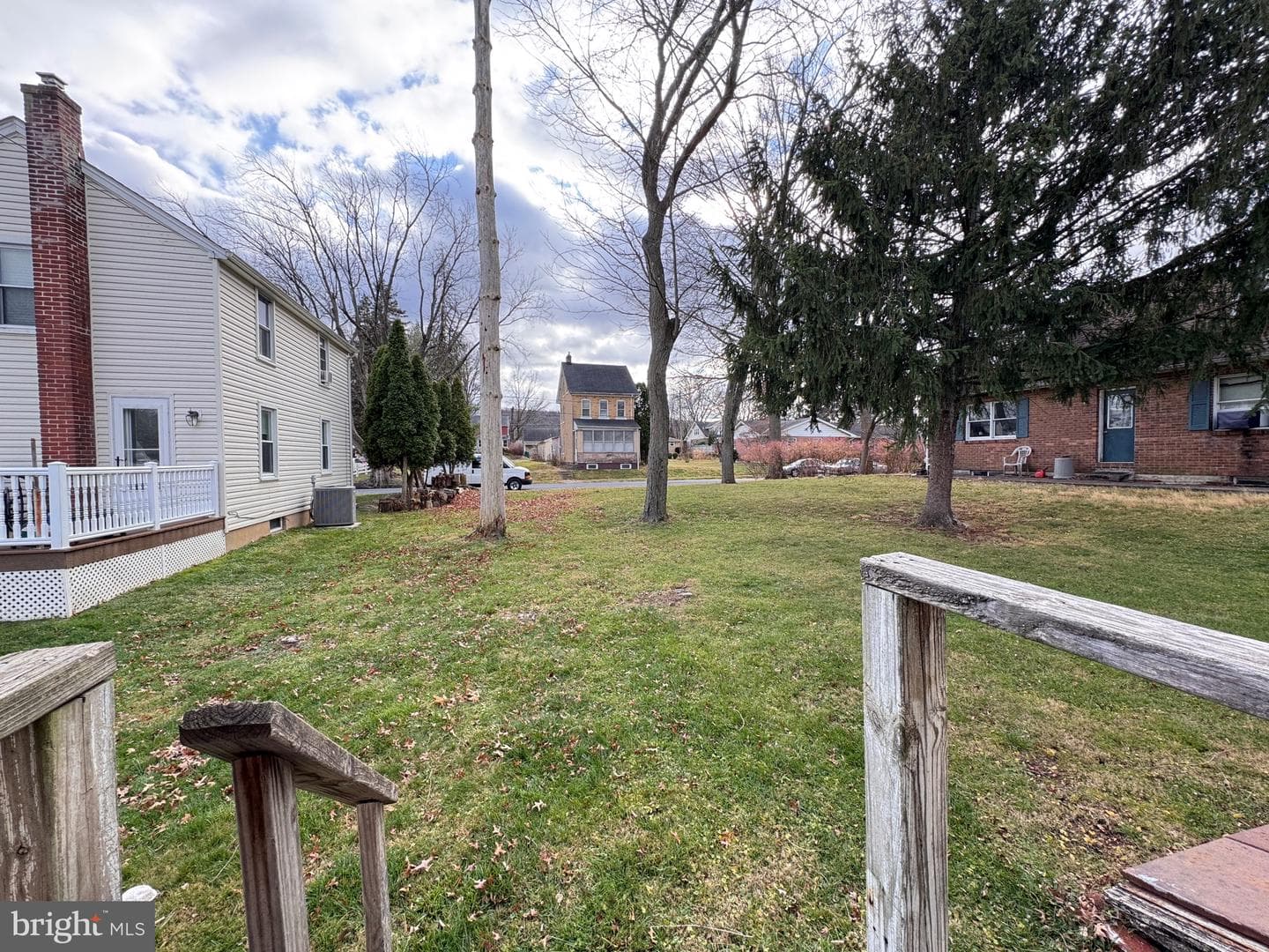 1615 Martins Lane photo 18