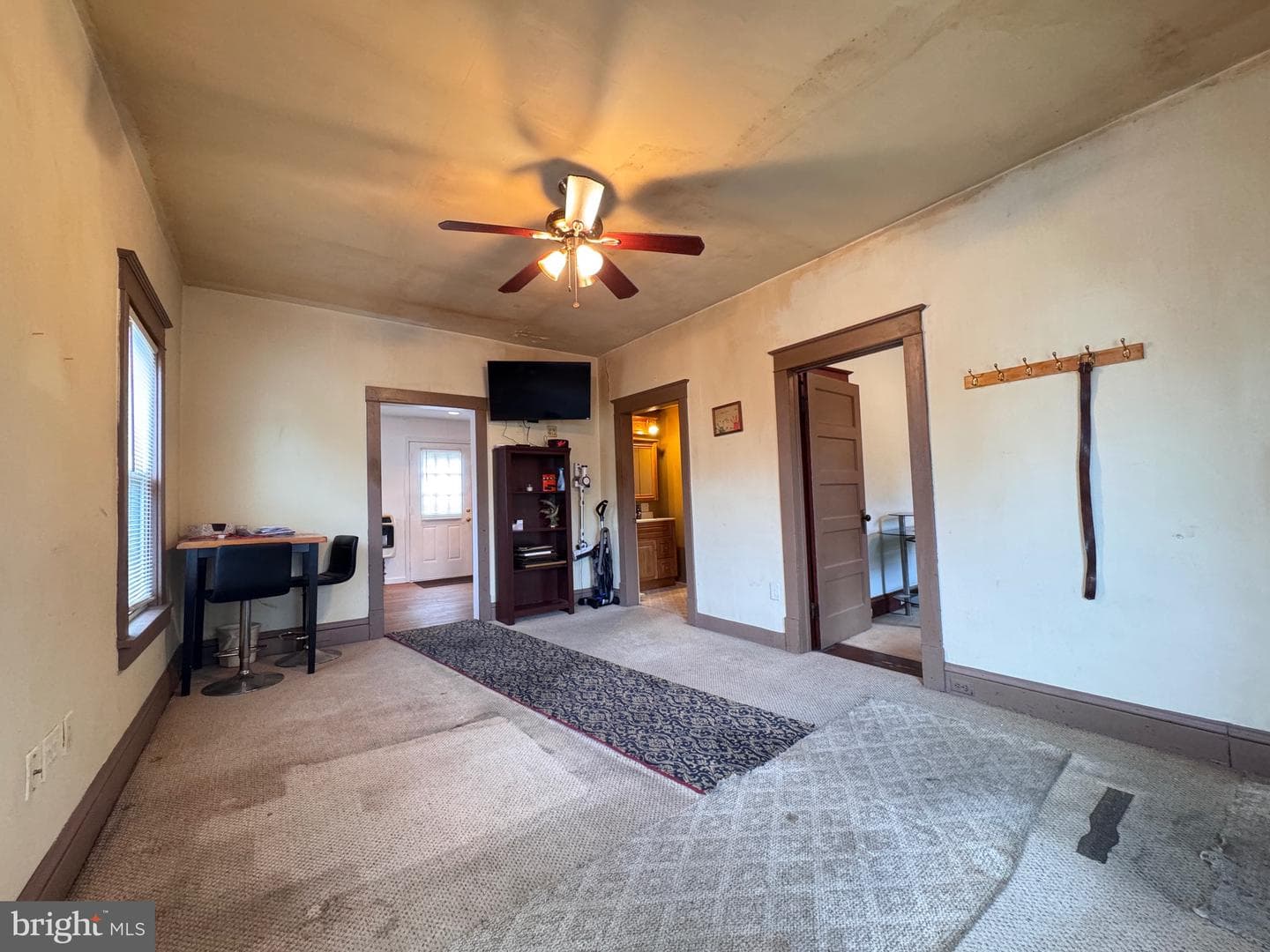 1615 Martins Lane photo 8