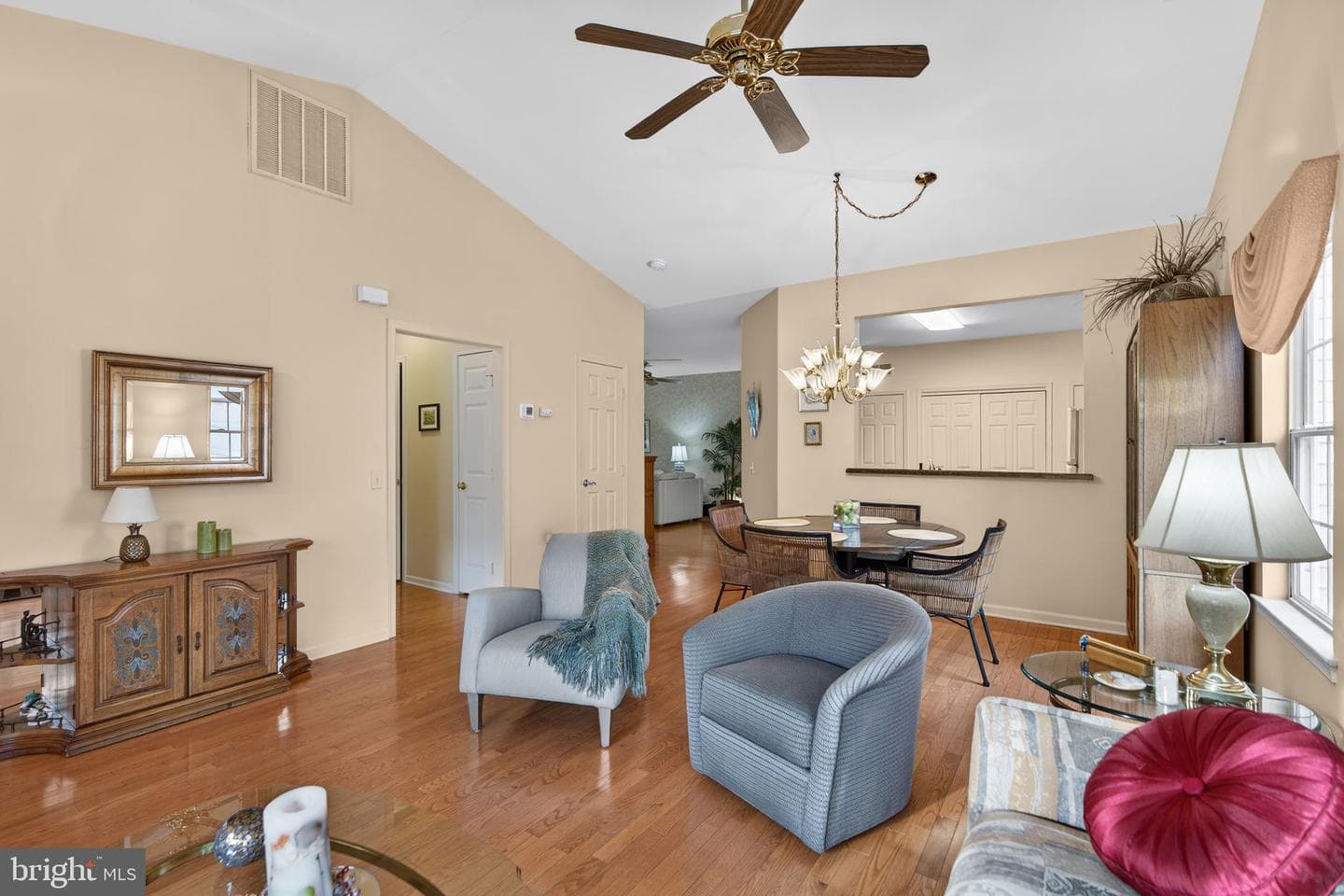 4860 Derby Lane photo 35