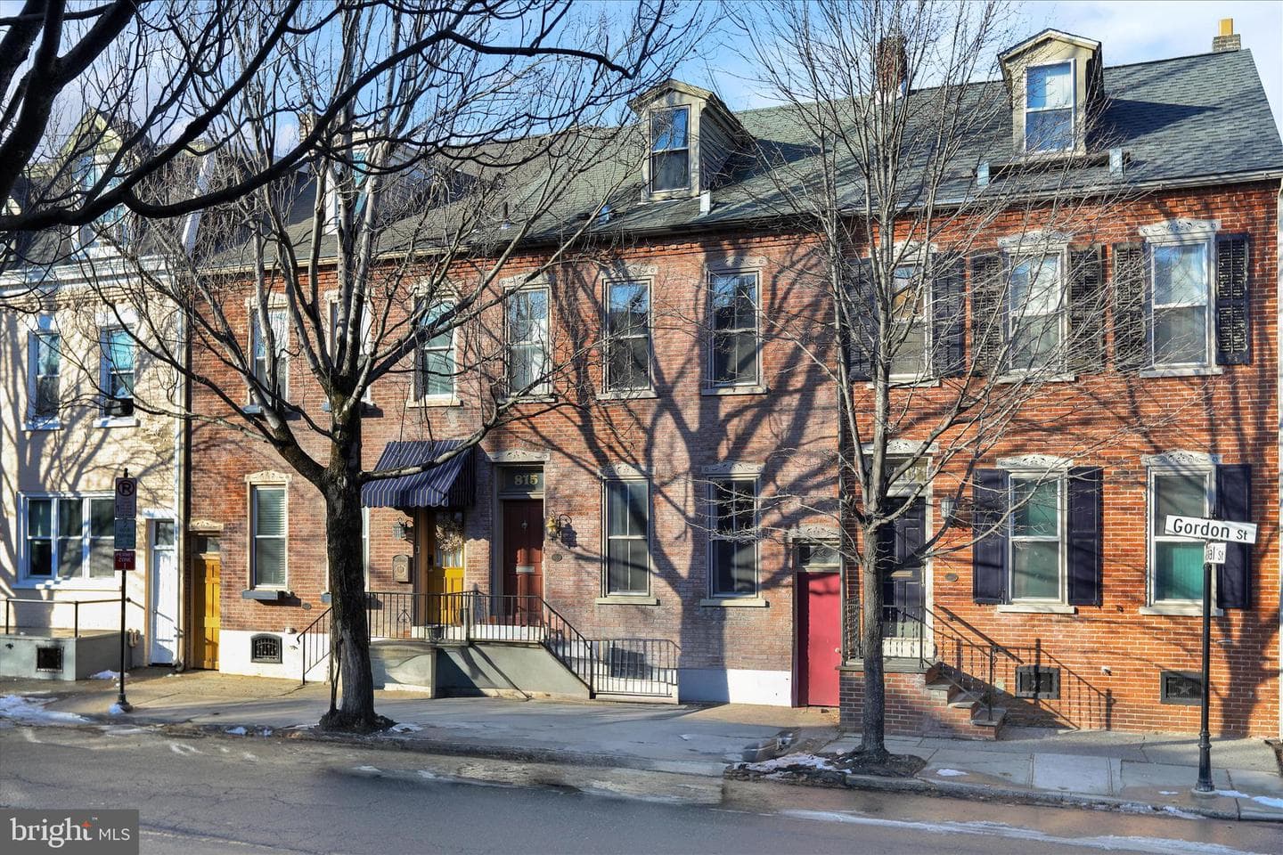 815 W Gordon Street photo 1