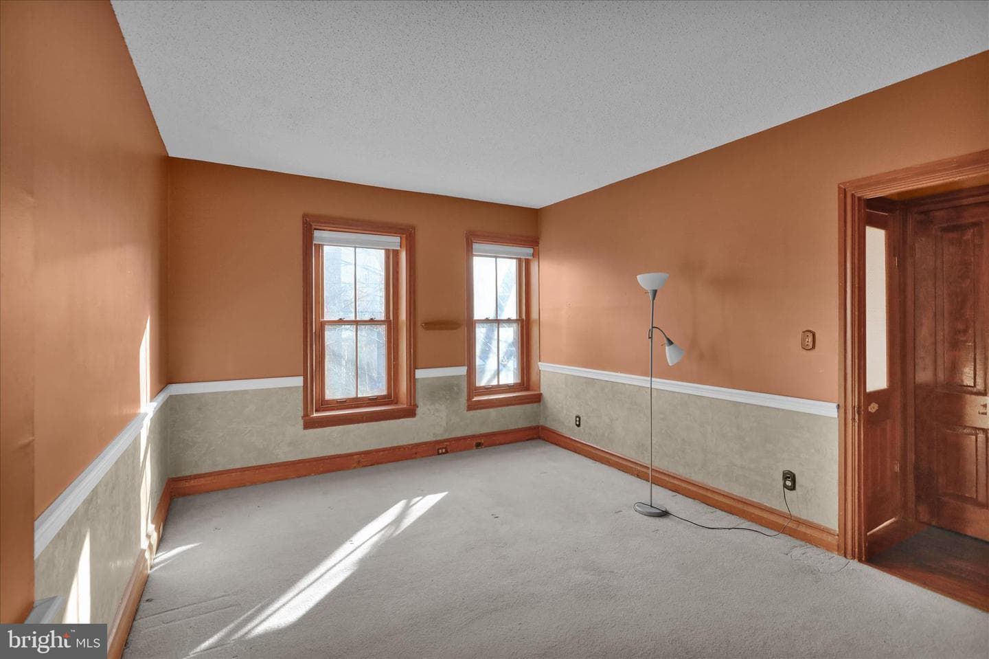 815 W Gordon Street photo 13