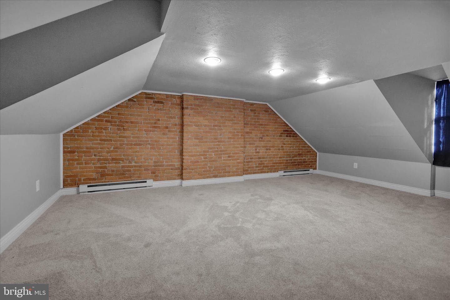 815 W Gordon Street photo 21