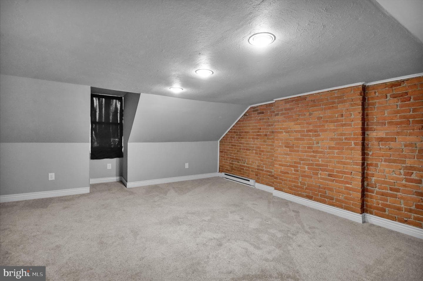 815 W Gordon Street photo 23