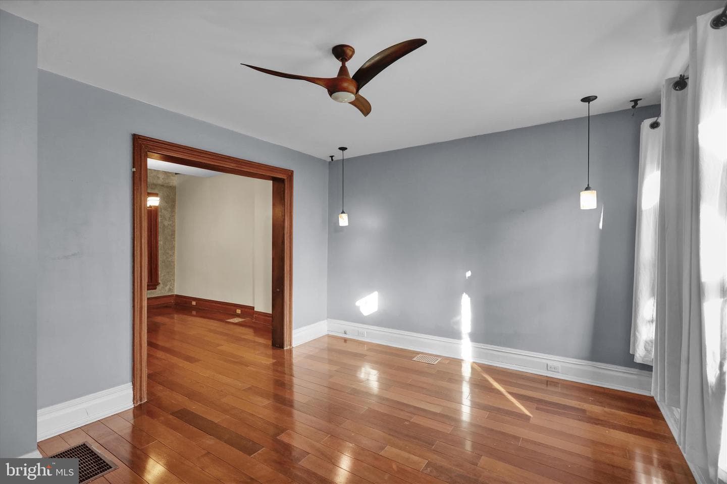 815 W Gordon Street photo 32
