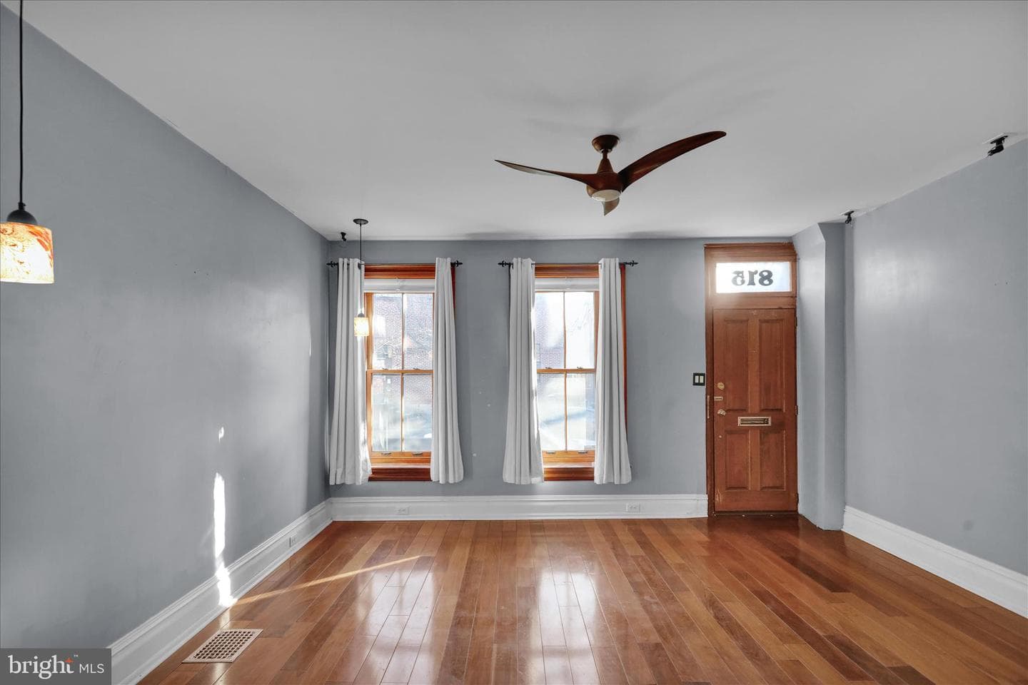 815 W Gordon Street photo 33