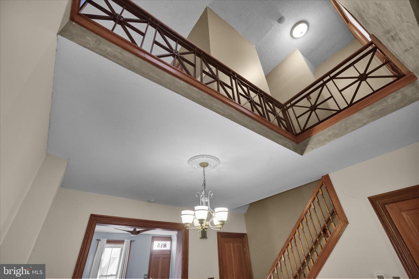 815 W Gordon Street photo 36