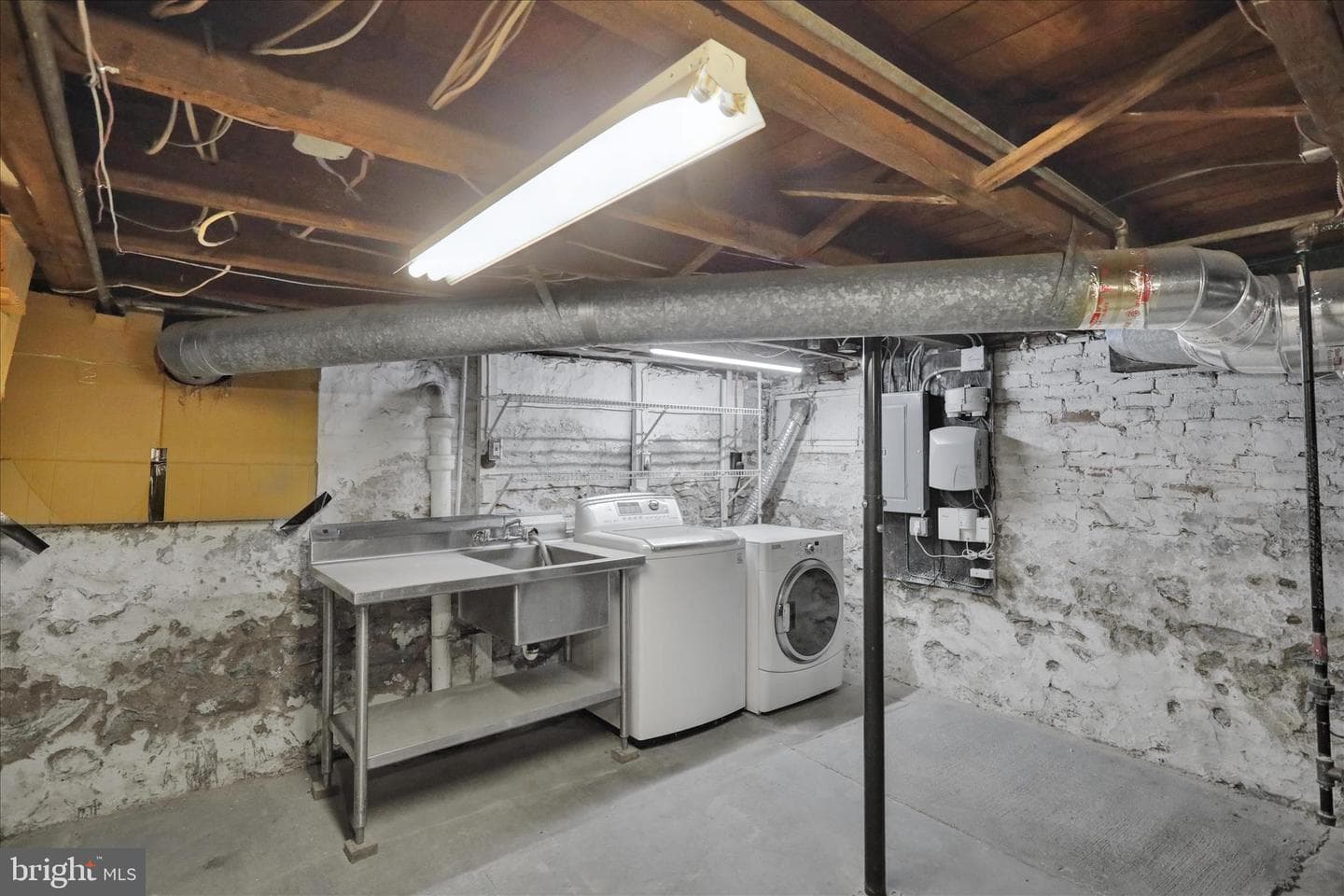 815 W Gordon Street photo 38