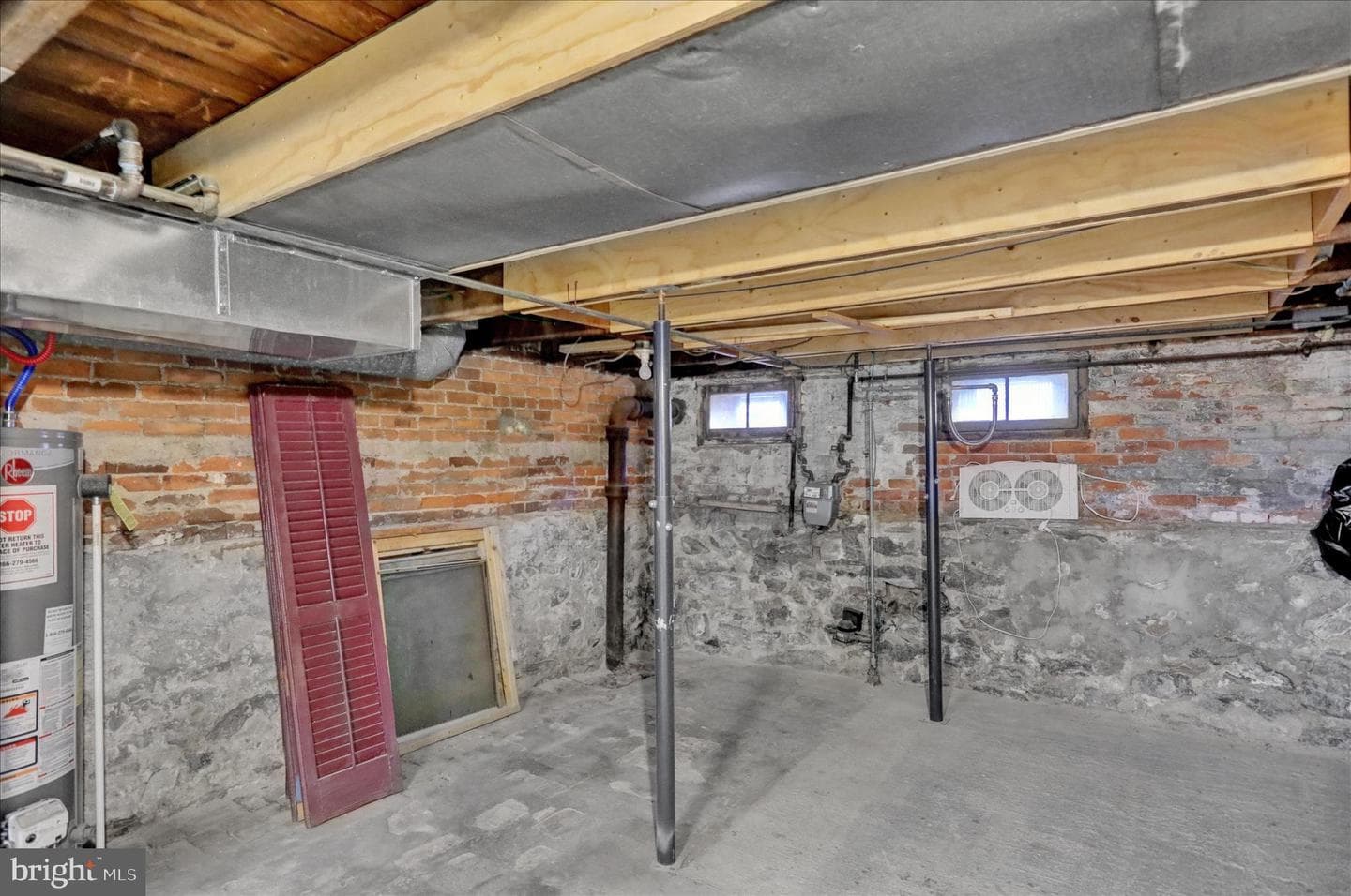 815 W Gordon Street photo 40