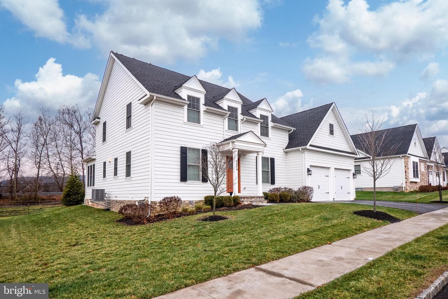 4574 Old Saucon Road photo 4