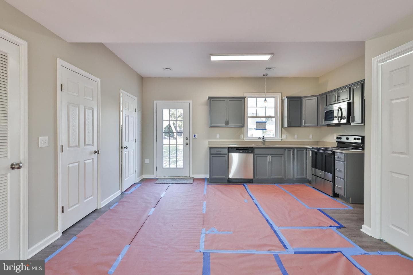 903 N Graham Street photo 15