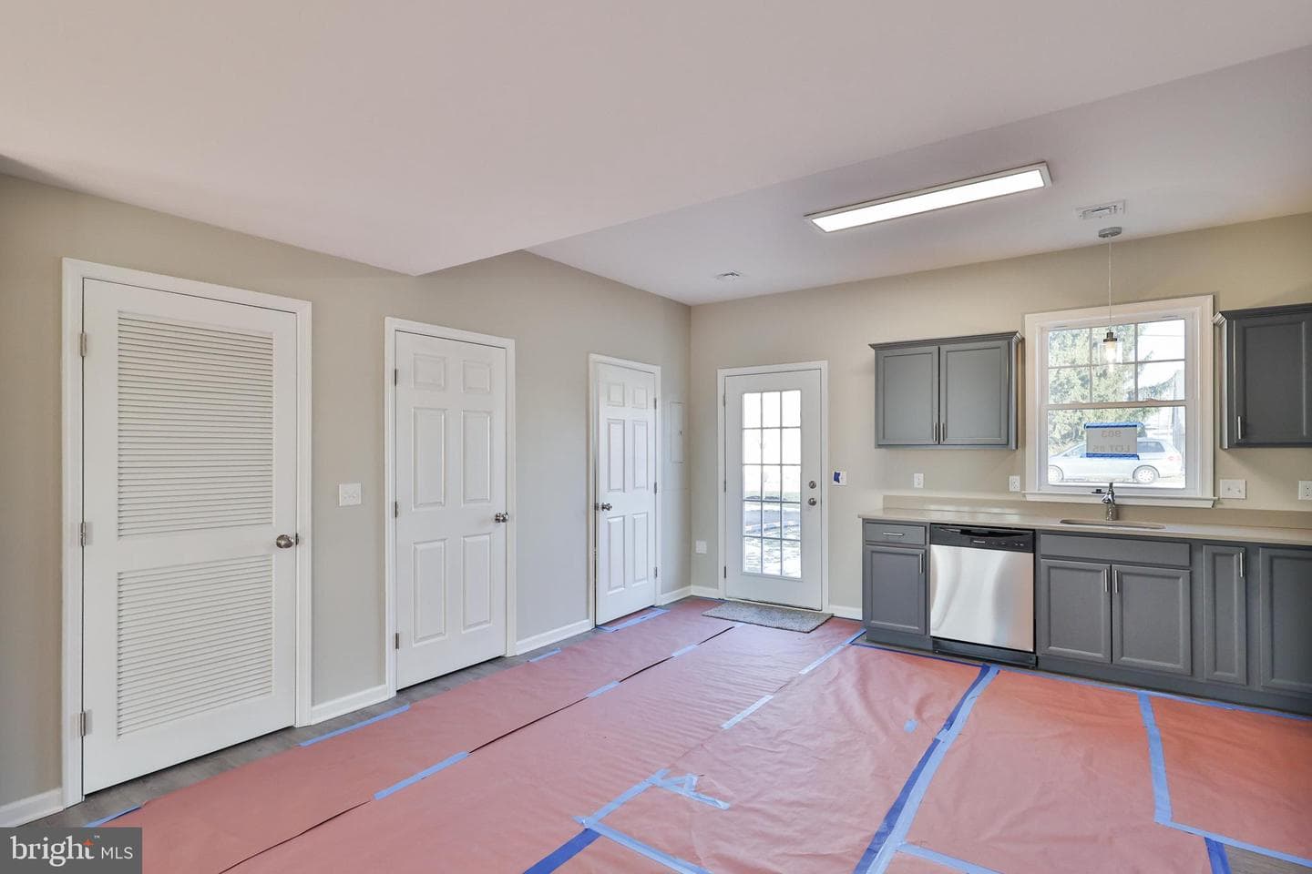 903 N Graham Street photo 16