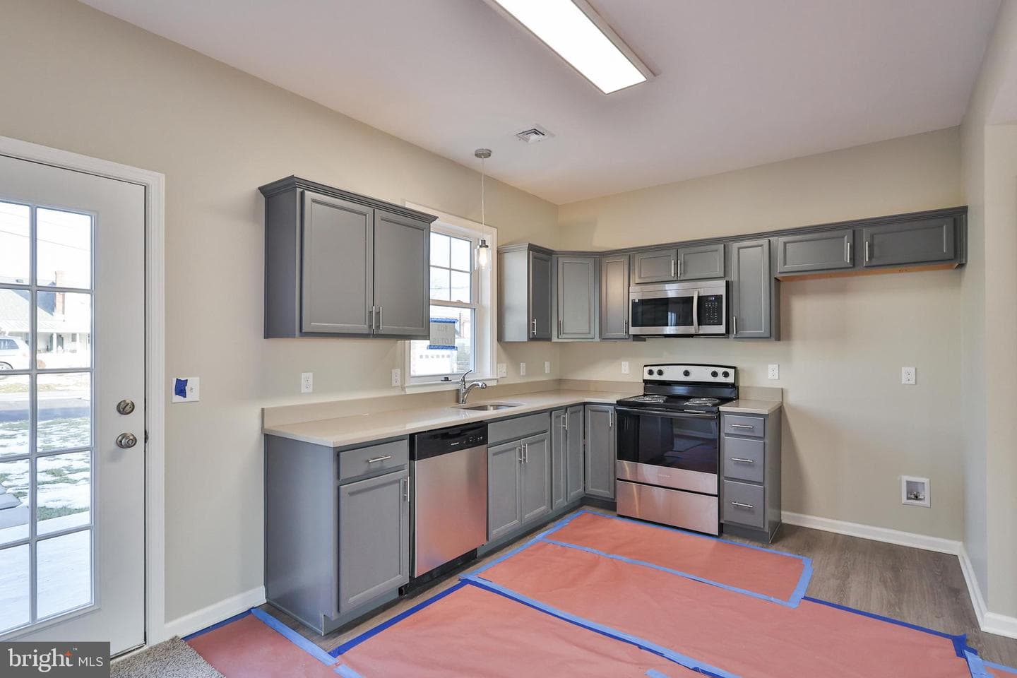 903 N Graham Street photo 22
