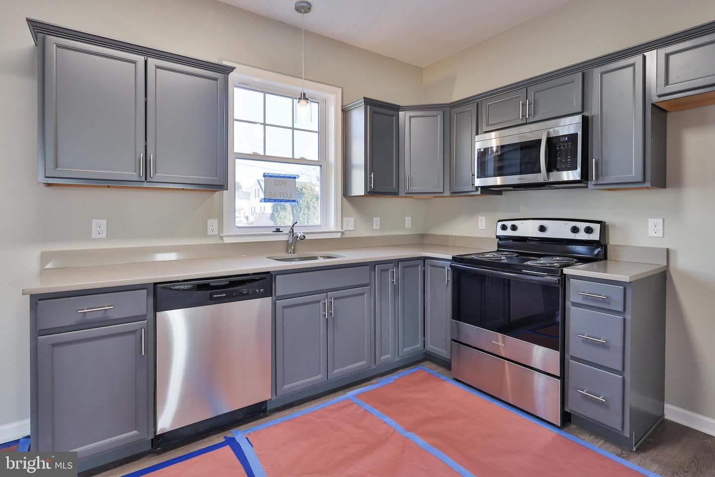 903 N Graham Street photo 28