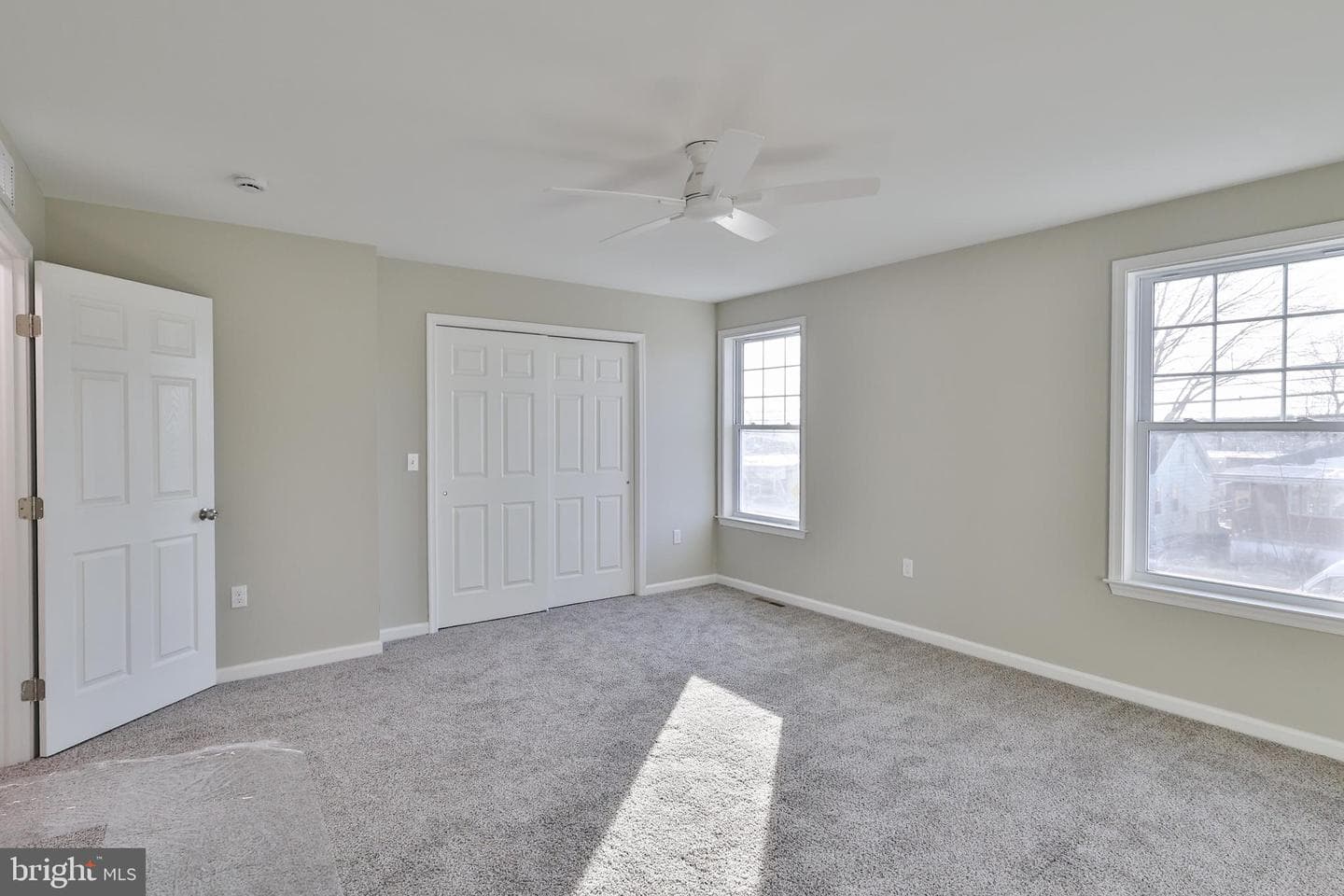 903 N Graham Street photo 34