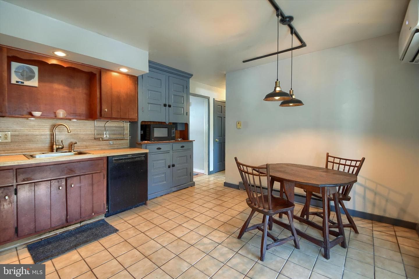 4356 Lotus Lane photo 10