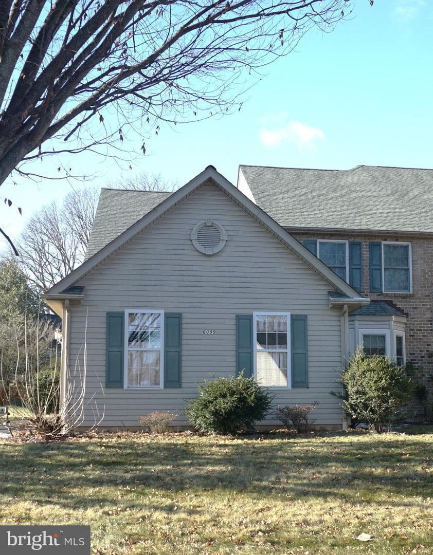 6099 Timberknoll Drive photo 17