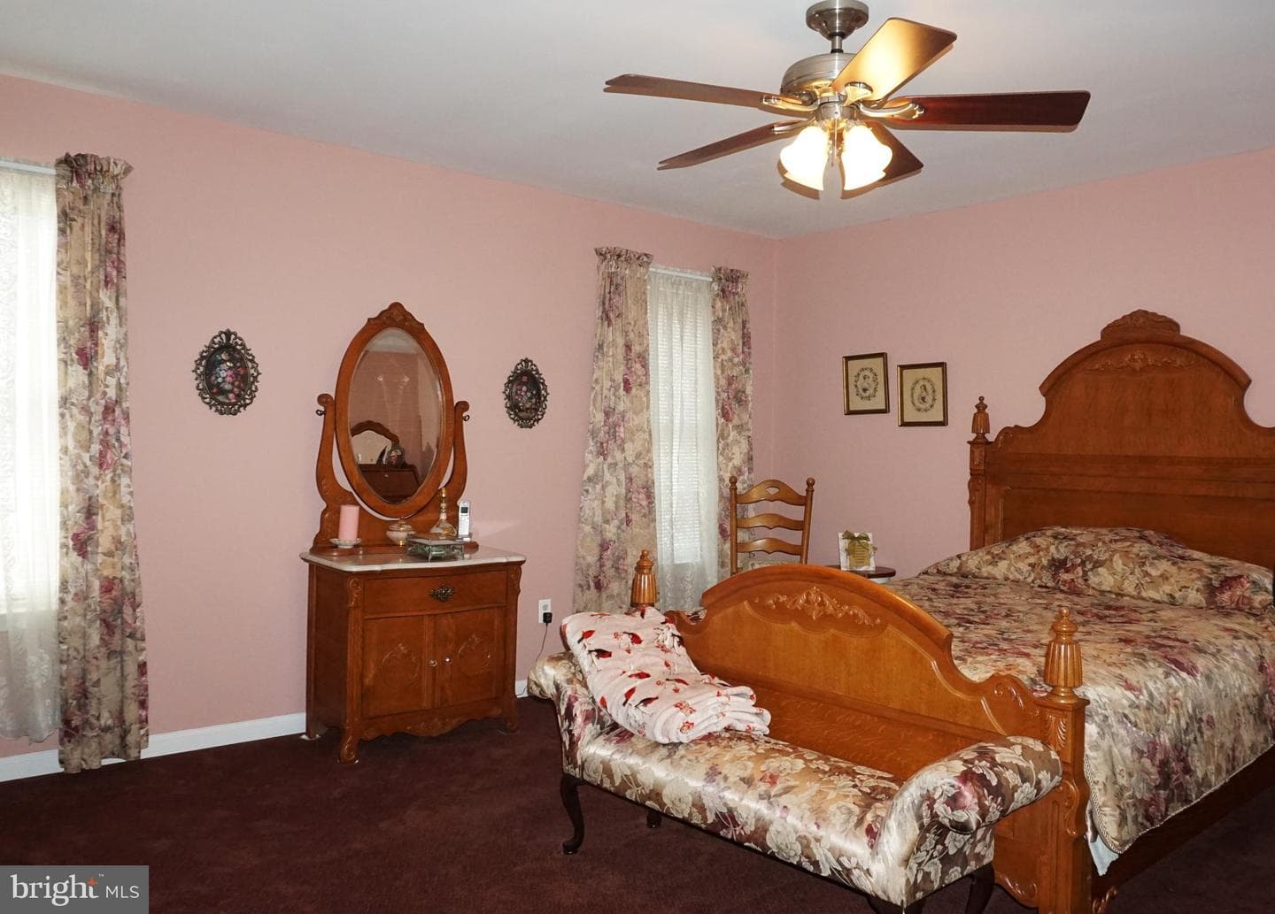 6099 Timberknoll Drive photo 7