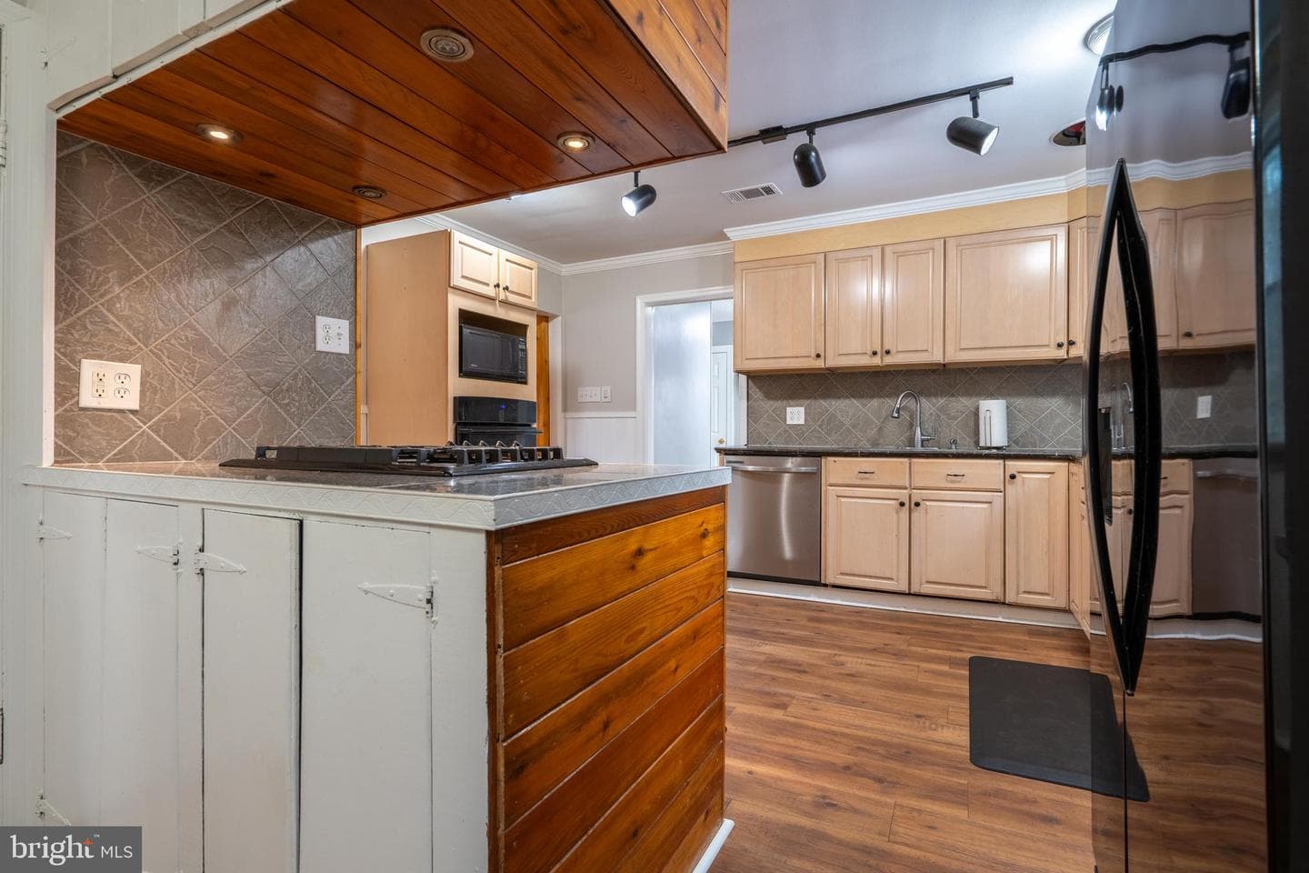 6951 Yeakels Mill Road photo 12