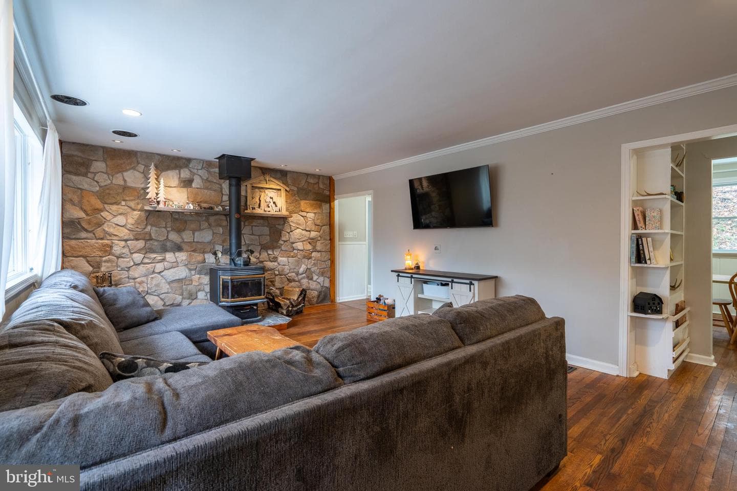 6951 Yeakels Mill Road photo 2