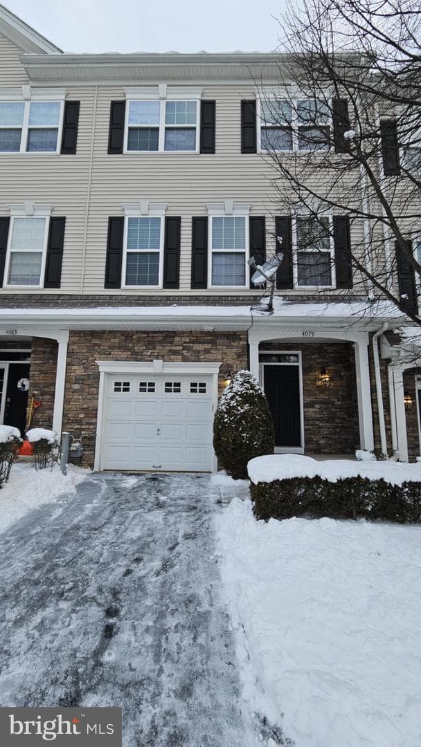 4079 Yorktown Road photo 1