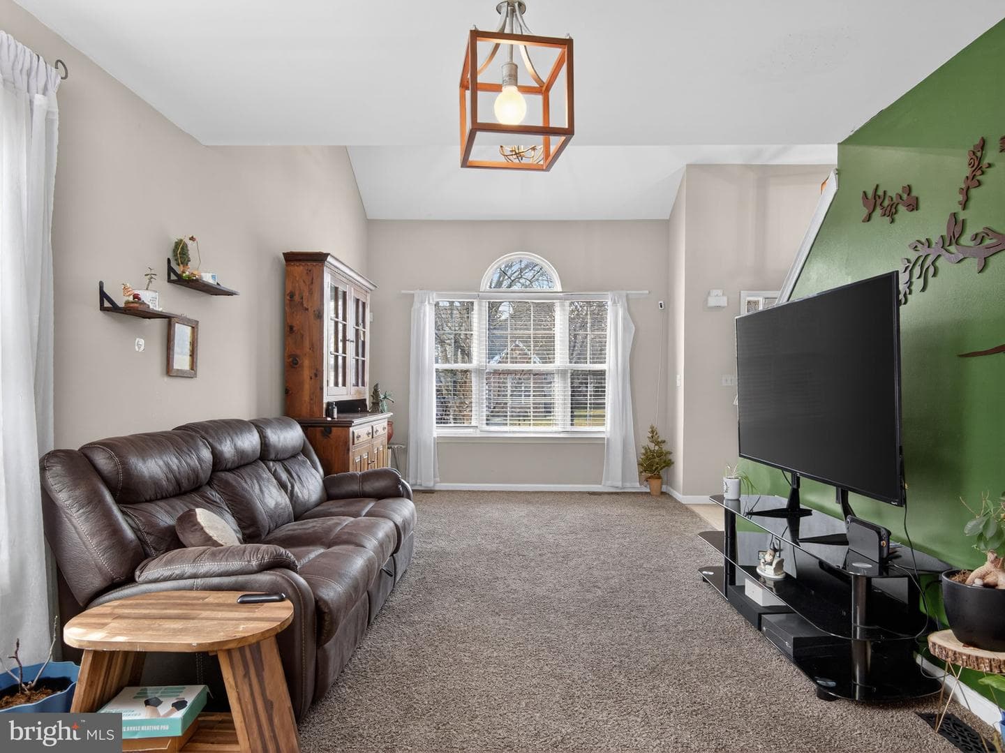 1525 Cambridge Drive photo 13