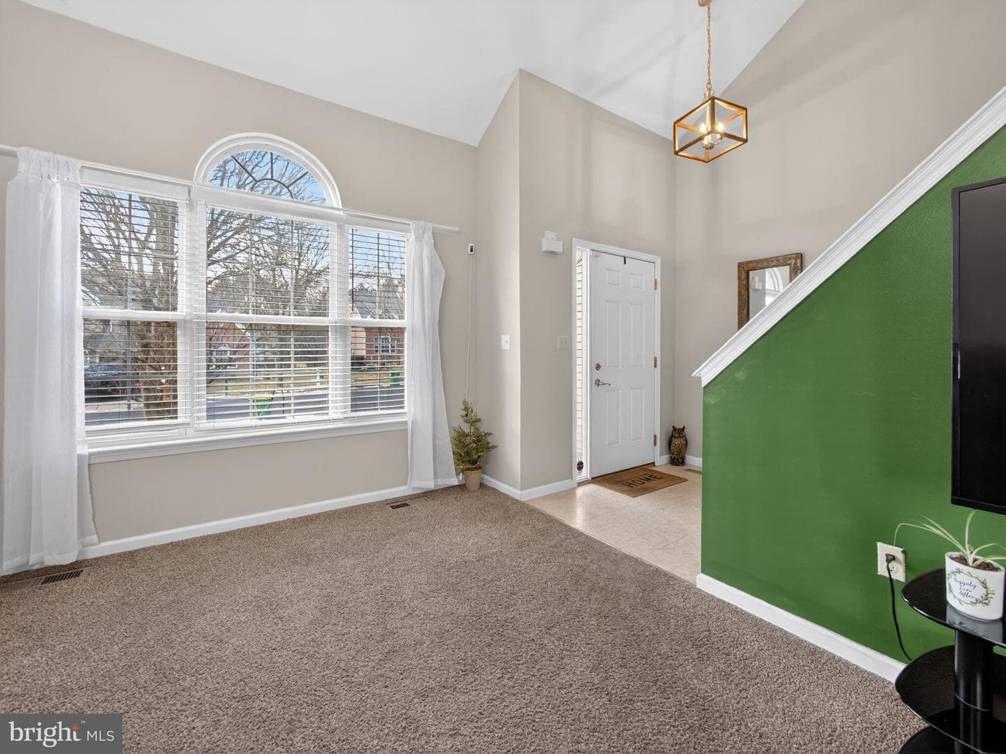 1525 Cambridge Drive photo 14