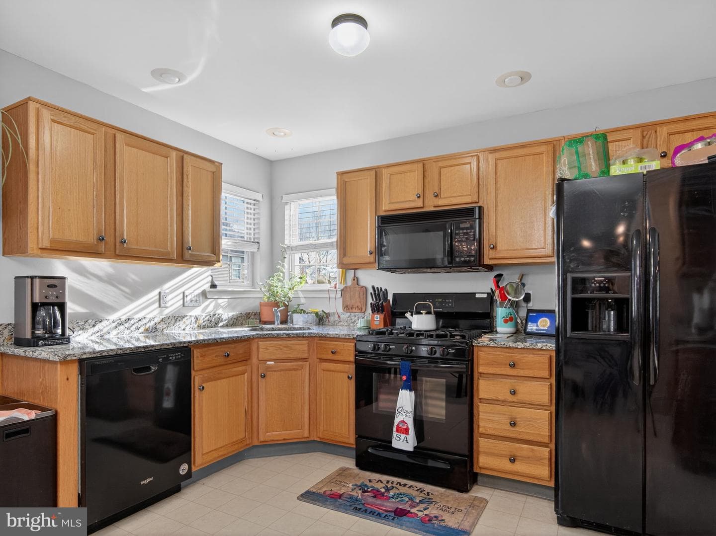 1525 Cambridge Drive photo 22